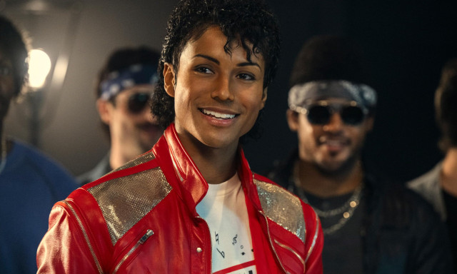 J&ouml;n a Michael Jacksont bemutat&oacute; mozifilm