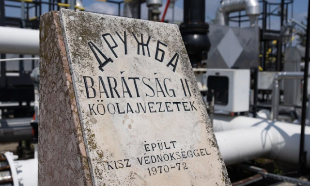 Olaj a cs&ouml;v&ouml;n: Kedden &uacute;jraindulhat a Bar&aacute;ts&aacute;g kőolajvezet&eacute;k