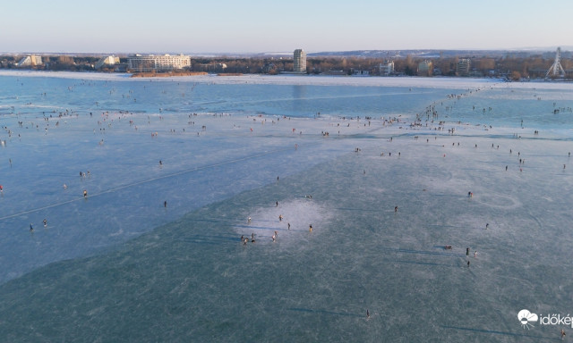 Elmarad a h&eacute;tv&eacute;gi Balaton-&aacute;tcs&uacute;sz&aacute;s