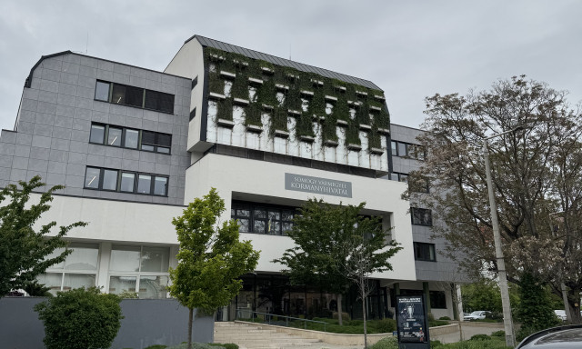 A kaposv&aacute;ri korm&aacute;nyhivatalok dolgoz&oacute;inak is "aj&aacute;nlott" volt megjelenni a Fideszes rendezv&eacute;nyeken