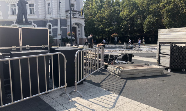 Elkezdt&eacute;k &eacute;p&iacute;teni a Mi&eacute;nk a V&aacute;rost, d&eacute;lut&aacute;n j&ouml;n az &ouml;k&ouml;lv&iacute;v&oacute; eml&eacute;kverseny!