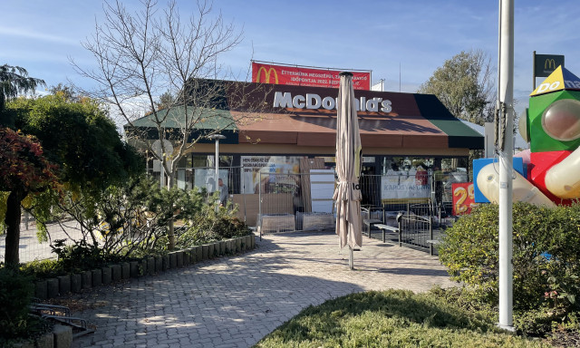 Mi m&aacute;r tudjuk, mikor nyit &uacute;jra a Berzsenyi utcai McDonalds!