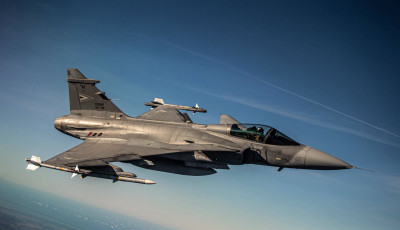 Lezuhant egy magyar Gripen Szolnok mellett