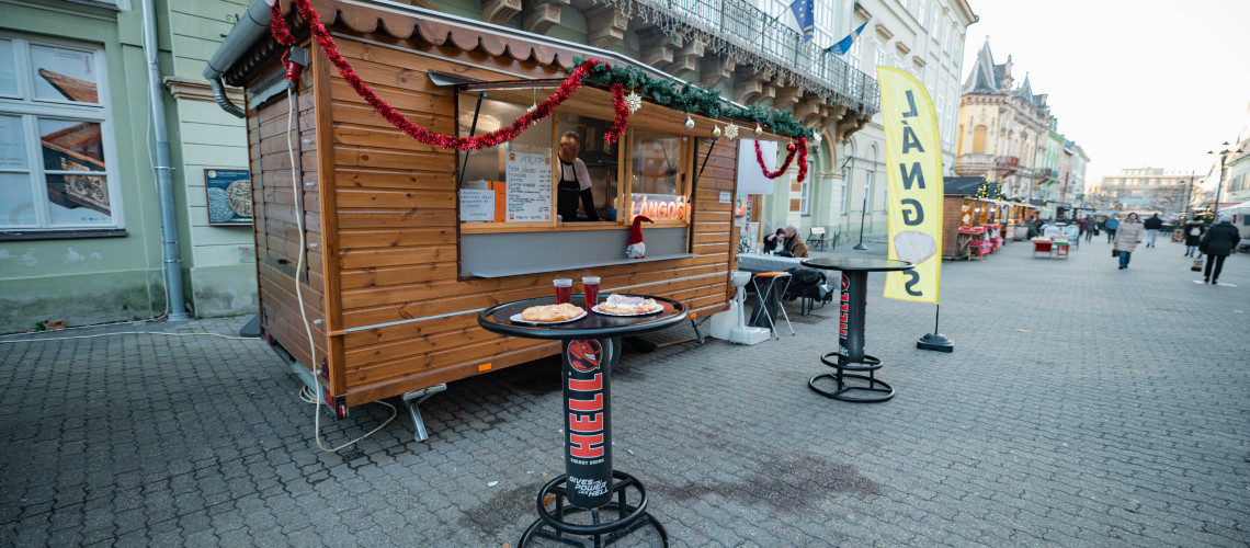 A KAPOSV&Aacute;R feliratig &aacute;ll a sor &ndash; ez&eacute;rt rajonganak ennyien a L&aacute;ngos B&aacute;zis&eacute;rt