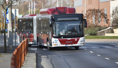 Nem csak a parkol&aacute;s, a buszjegy, a temetkez&eacute;s, &eacute;s a b&eacute;rlak&aacute;sok &aacute;ra is nő 2025-ben Kaposv&aacute;ron