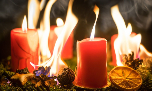 Itt vannak a tűzolt&oacute;k tűzv&eacute;delmi tan&aacute;csai advent idej&eacute;re