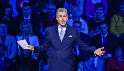 R&aacute;kay Philip&eacute;k k&eacute;tnapos fizetős Digit&aacute;lis Polg&aacute;ri K&ouml;r -t&aacute;bort szerveznek