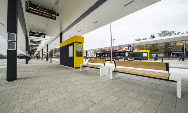 Nekiment a buszsofőrnek, mert szerinte nem indult el időben a j&aacute;rata