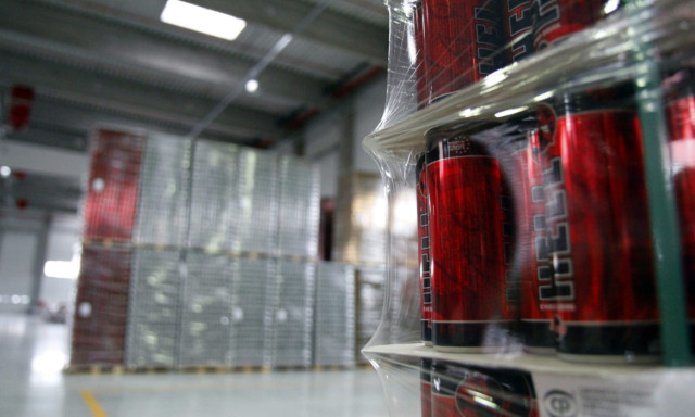 A Coca-Cola &eacute;s a HELL tarolt, a Pepsi padl&oacute;t fogott 2024-ben a magyarok k&ouml;r&eacute;ben