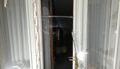 Lap&aacute;ttal, kar&oacute;val rontott szomsz&eacute;daira a r&eacute;szeges nagybajomi f&eacute;rfi