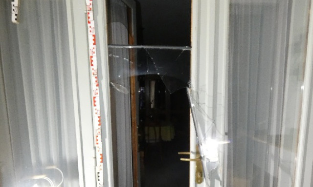 Lap&aacute;ttal, kar&oacute;val rontott szomsz&eacute;daira a r&eacute;szeges nagybajomi f&eacute;rfi