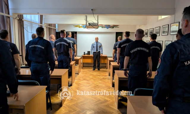 Kaposv&aacute;r tűzolt&oacute;i is r&eacute;szt vettek az &oacute;ri&aacute;s teker&eacute;sen