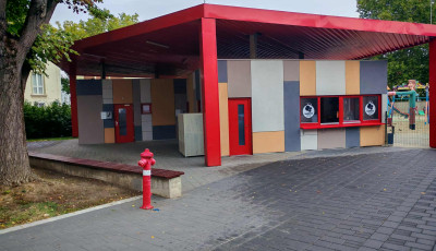 K&eacute;t &uacute;j street food &uuml;zlet is startol Kaposv&aacute;ron: smash burger &eacute;s hotdog &eacute;rkezik