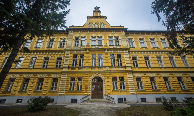 Somogyb&oacute;l egyed&uuml;l a T&aacute;ncsicsnak siker&uuml;lt beker&uuml;lnie az orsz&aacute;g legjobb 100 gimn&aacute;ziumai k&ouml;z&eacute;