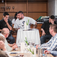 Csodás villányi nedűk, gourmet fogások és desedai fotók - Pazar borvacsorán jártunk - GALÉRIA