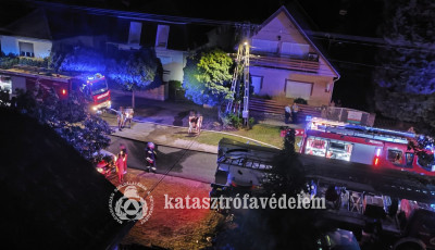 Tűz volt egy si&oacute;foki lak&aacute;sban