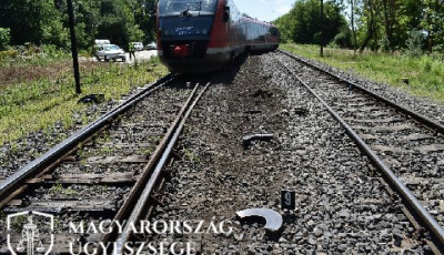 Kisiklatta a vonatot a kapkod&oacute; vasutas - a vas&uacute;tvonal haszn&aacute;lhatatlann&aacute; v&aacute;lt, k&ouml;zel 100 vonat k&eacute;sett