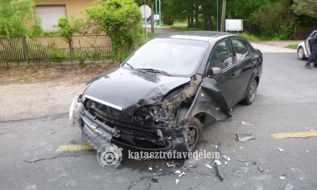 Teheraut&oacute; &eacute;s szem&eacute;lyaut&oacute; &uuml;tk&ouml;z&ouml;tt Kiskorp&aacute;don, ut&oacute;bbi h&uacute;zta a r&ouml;videbbet