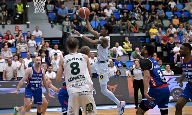 Extr&aacute;t hoztak id&eacute;n sportcsapataink, a kosarasok is &eacute;remmel z&aacute;rt&aacute;k a szezont