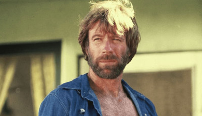 Meghalt Chuck Norris, az akci&oacute;filmek legend&aacute;ja