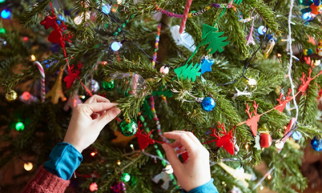 Munkasz&uuml;neti napp&aacute; nyilv&aacute;n&iacute;tan&aacute;k december 24-&eacute;t - Szerinted?