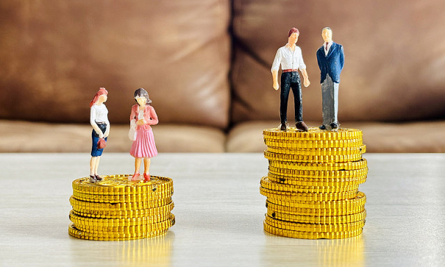 J&ouml;n az uni&oacute;s b&eacute;rtranszparencia - Nem lesz t&ouml;bb titok a fizet&eacute;sekről