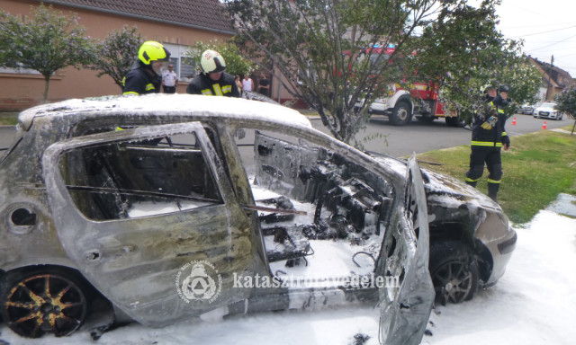 Nem kev&eacute;s aut&oacute;baleset t&ouml;rt&eacute;nt az elm&uacute;lt h&eacute;tv&eacute;g&eacute;n Somogy &uacute;tjain