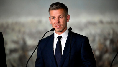 Magyar Péter: A közszférában otthoni munkavégzést rendelünk el hétfőtől
