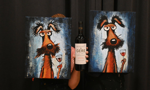 Nyerj &eacute;lm&eacute;nyfest&eacute;st a Pacsmag bork&oacute;stol&oacute;val egybek&ouml;t&ouml;tt fest&eacute;s&eacute;re!