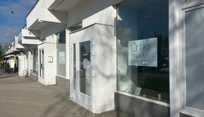 &Uacute;j optika ny&iacute;lik a Honv&eacute;d utc&aacute;ban