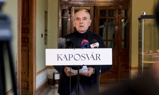 Helyreigaz&iacute;tott az Index, nem l&eacute;tezett a Tisza ad&oacute; ami ellen m&eacute;g Szita K&aacute;roly is kamp&aacute;nyolt