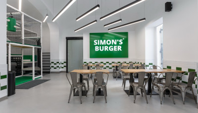 Kaposv&aacute;r is felker&uuml;lt a Simon&rsquo;s Burger &uacute;j helysz&iacute;neinek list&aacute;j&aacute;ra!