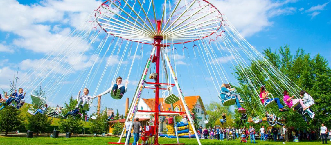 Id&eacute;n is lesz Csal&aacute;di Maj&aacute;lis Kaposv&aacute;ron &ndash; zene, j&aacute;t&eacute;k &eacute;s k&eacute;zműves &eacute;lm&eacute;nyek a V&aacute;rosligetben