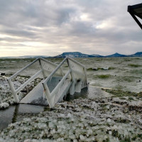 Pazar jégszobrokat alkotott a természet a Balaton déli partján - GALÉRIA
