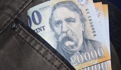 A magyarok 37 sz&aacute;zal&eacute;ka tud rendszeresen p&eacute;nzt f&eacute;lretenni