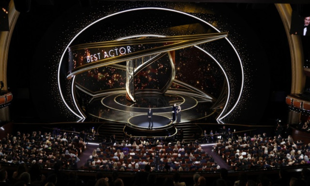 Elhalasztj&aacute;k a j&ouml;vő &eacute;vi Oscar-g&aacute;l&aacute;t