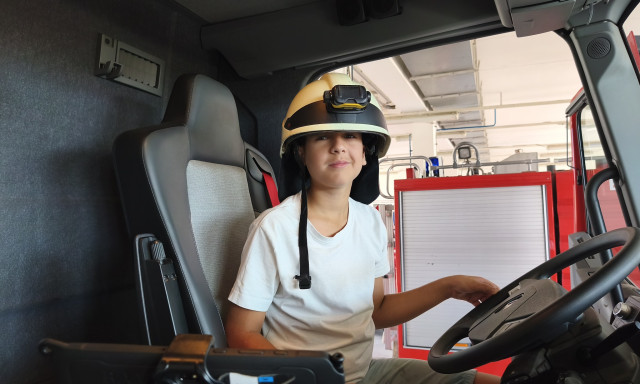 A somogyi tűzolt&oacute;k tiszteletbeli tagja lett egy autista kisfi&uacute;