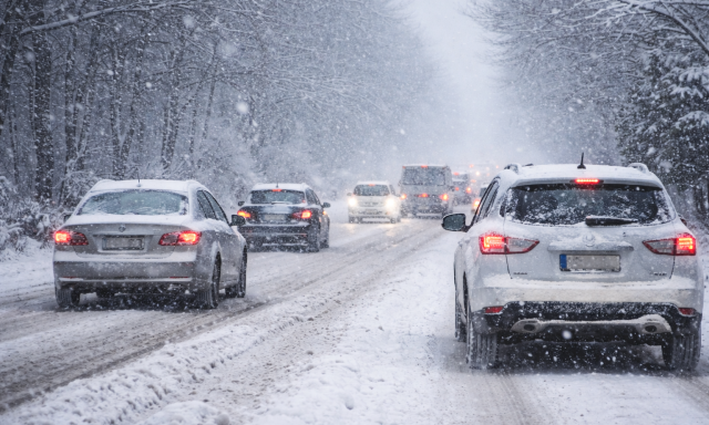 Az eg&eacute;sz orsz&aacute;gra kiadt&aacute;k a figyelmeztet&eacute;st - Tov&aacute;bbi h&oacute;, &oacute;nos eső, &eacute;l&eacute;nk sz&eacute;l j&ouml;n