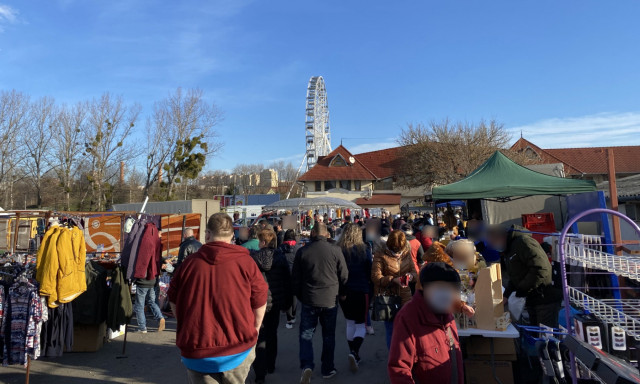 H&eacute;tv&eacute;g&eacute;n nyit a kaposv&aacute;ri v&aacute;s&aacute;r