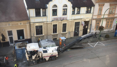 H&eacute;tfőn kezdődnek az utols&oacute; aszfaltoz&aacute;si munk&aacute;latok a Fő utc&aacute;n