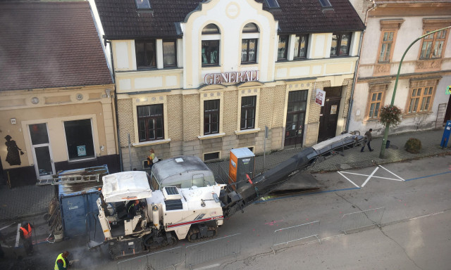 H&eacute;tfőn kezdődnek az utols&oacute; aszfaltoz&aacute;si munk&aacute;latok a Fő utc&aacute;n