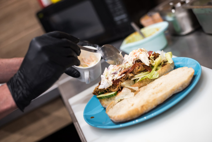 BBQ (pulled pork) szendvics - 900.-