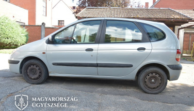 V&aacute;logatott m&oacute;dszerekkel h&uacute;zogatta p&eacute;nzzel volt feles&eacute;g&eacute;t