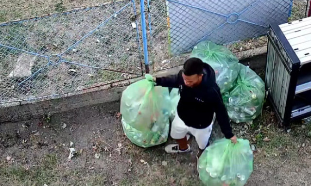 M&aacute;r a szemetet is lopj&aacute;k - Meglovas&iacute;tott&aacute;k a Sellő B&uuml;f&eacute; h&eacute;tv&eacute;gi s&ouml;r&ouml;sdoboz-term&eacute;s&eacute;t - VIDE&Oacute;