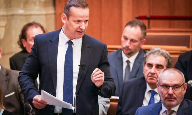 Toroczkai L&aacute;szl&oacute; a v&eacute;grehajt&oacute;i maffia &uuml;gyeit vizsg&aacute;l&oacute; bizotts&aacute;g eln&ouml;ke lesz