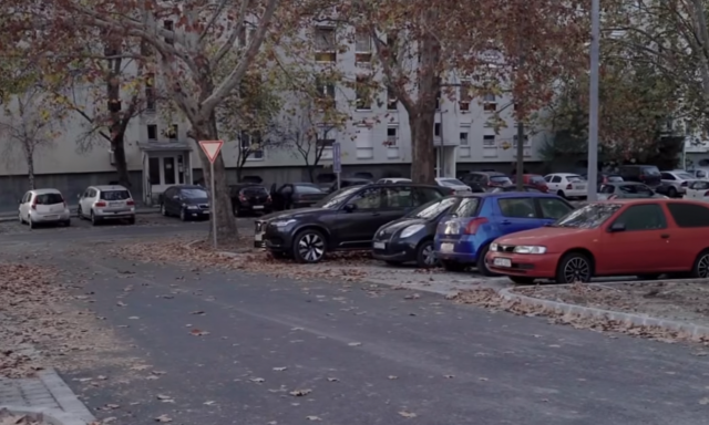 M&aacute;r j&aacute;rhat&oacute; a Petőfi &eacute;s Honv&eacute;d utc&aacute;t &ouml;sszek&ouml;tő &uacute;tszakasz