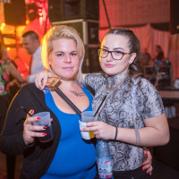 Eszméletlen tömeg ropta a Deltára az egyetemi gólyabálon! - GALÉRIA