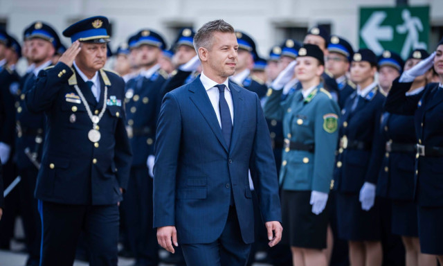 Magyar P&eacute;ter b&uuml;szk&eacute;n sz&aacute;molt be a korm&aacute;ny első 50 napj&aacute;nak eredm&eacute;nyeiről