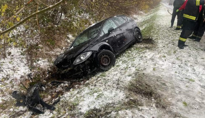 Sz&aacute;mos balesethez riasztott&aacute;k az első h&oacute; miatt a somogyi tűzolt&oacute;kat