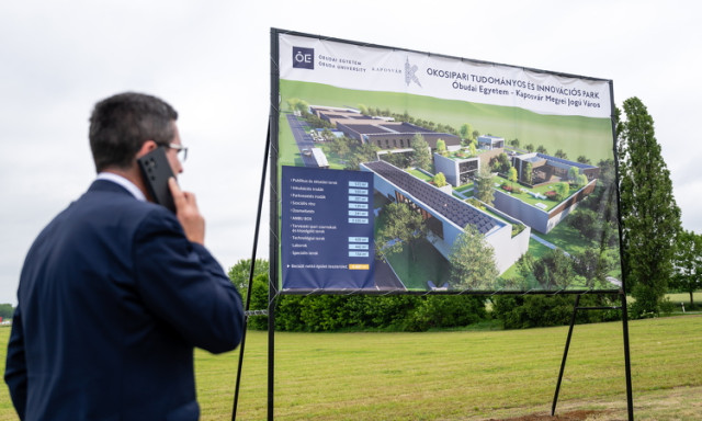 Elindult az &Oacute;budai Egyetem science parkj&aacute;nak elők&eacute;sz&iacute;t&eacute;se Kaposv&aacute;ron